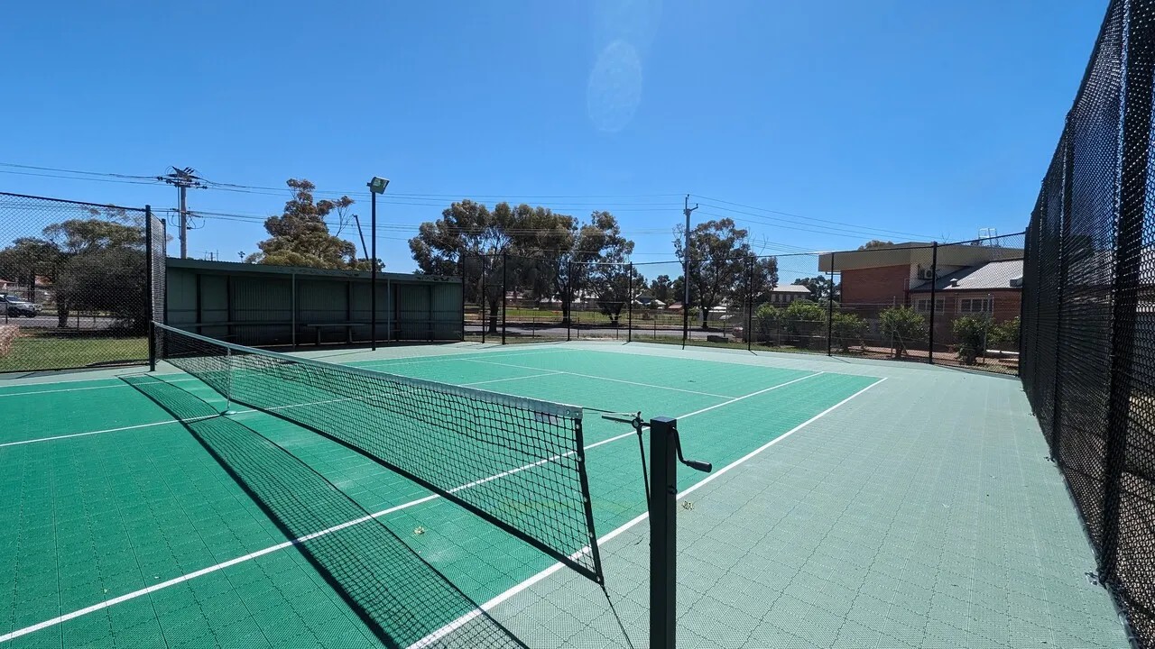 Tennis Court Resurfacing: Everything You Need to Know from ZSFloor Tech
